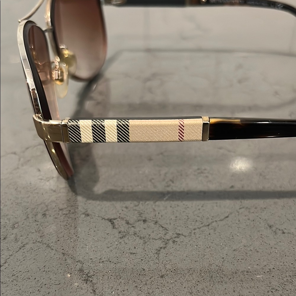 Burberry Gold Aviator Sunglasses - Prescription Lenses - Picture 8 of 12